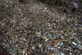 Identifikasi Merek Sampah Plastik di Kawasan Konservasi Mangrove Page 2 Small