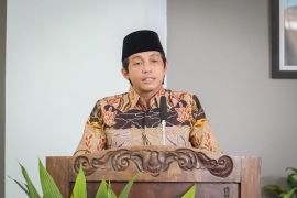 Wamen ATR/BPN bagikan 33 sertifikat tanah pondok pesantren dan yayasan