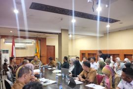 Terima perwakilan THL, Ini keputusan Pemkab Aceh Jaya
