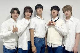 N. Flying ucap kegelisahan pemuda yang jatuh cinta lewat "Dearest"