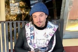 Ezra Miller mengaku tidak bersalah atas tuduhan perampokan