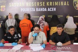 Empat mucikari dan lima terduga PSK diciduk