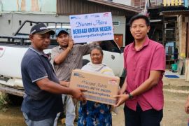 Astra Group Papua berikan bantuan 94 paket bahan pokok