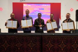 Holding BUMN Farmasi teken MoU dengan 4 perusahaan global