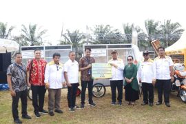 PTPN IV serahkan bantuan TJSL kepada Bupati Simalungun