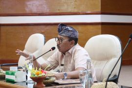 Sekda Buleleng minta OPD tuntaskan 10.132 KK miskin ekstrem