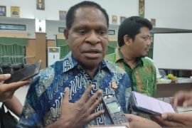 Jaksa periksa Wabup dan Sekda Mimika terkait korupsi pengadaan pesawat