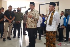 Gubernur Jabar tekankan penggunaan digitalisasi ekonomi mulai dari desa
