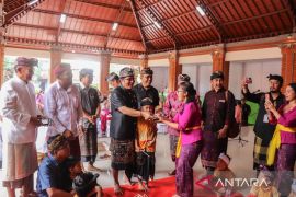 Pemkab Badung sisihkan PHR untuk bantu masyarakat daerah lain