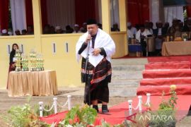 Hari Santri 2022, Bupati Tapanuli Selatan dikalungi sorban