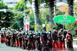 Gubernur Khofifah beri bonus seluruh anggota kafilah MTQ Jatim