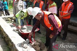 REI Papua Barat dan Pemerintah Manokwari bedah 20 rumah masyarakat