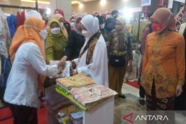 Transaksi UKM Jateng Expo di Makassar melampaui target Dekranasda