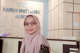 IDAI Jambi anjurkan orang tua pahami dosis obat demam pada anak