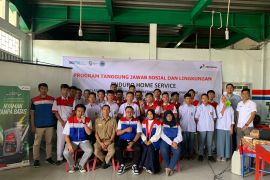 Pertamina Lubricants edukasi pelajar SMK Muhammadiyah Padang kenali oli palsu