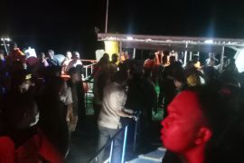 17 korban kapal Cantika Express 77 dievakuasi