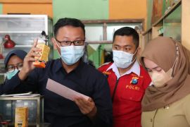 Dinkes Jember inspeksi peredaran obat sirop di apotek
