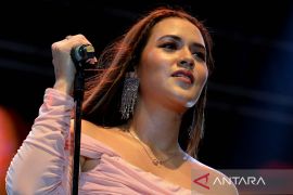 Raisa rilis video musik "Jangan Cepat Berlalu"