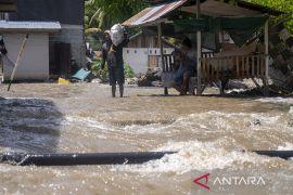 Banjir Luapan Sungai di Pakuli Utara Sigi Page 2 Small