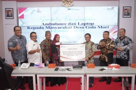 Telkom bantu ambulans di Desa Golo Mori NTT