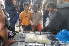 Polda Sumut gagalkan penyelundupan 30 kg sabu-sabu di perairan Asahan