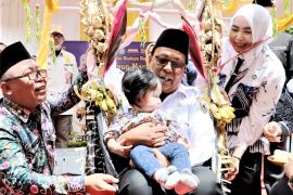 Gubernur Kalsel, Hadiri Tradisi Budaya Banjar Baayun Maulid di Martapura