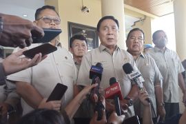 Perempuan todong pistol sampai eksepsi Sambo ditolak, sepekan