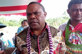 Pemkab Manokwari penuhi kebutuhan guru secara bertahap