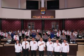 Coaching Clinic dan Supervisi Bidlapfor Polda Jatim kepada penyidik Kaltara