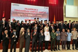 Bawaslu Kota Palembang lantik 54 anggota Panwaslu Kecamatan