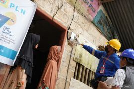 Begini cara Pemkab Pessel, pasang listrik gratis bagi warga kurang mampu