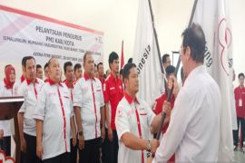 Rahmat Shah lantik pengurus PMI Padang Lawas
