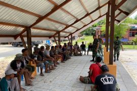 Dansatgas TMMD Biak Numfor harap personil tumbuhkan kekompakan warga