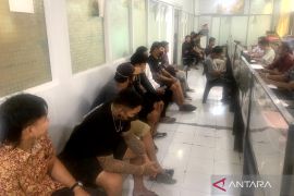 Delapan pegawai hotel diduga keroyok empat remaja