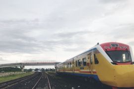 Uji coba kereta api di Sulawesi Selatan