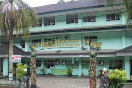 Tiga anak korban penganiayaan oknum TNI dirawat di RS Marthen Indey