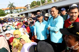 Ribuan warga Surabaya sambut Muktamar Ke-48 Muhammadiyah-Aisyiyah