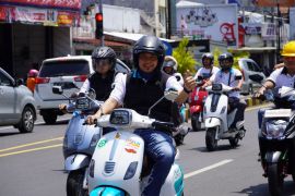 PLN UP3 Situbondo konvoi motor listrik edukasi masyarakat