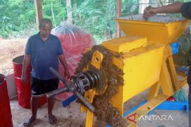 Upaya membangun pabrik minyak goreng di Mukomuko