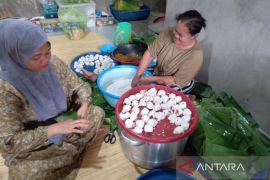 Gelamai dan Lepat Binti, penganan khas Bengkulu yang diekspor