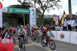 Aiman Cahyadi finis barisan depan etape 1 Tour de Langkawi