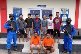 Ditpolairud Polda Kepri selamatkan enam calon PMI ilegal asal Lombok