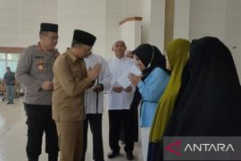 Pemkab Bangka Tengah salurkan insentif bagi 201 guru mengaji