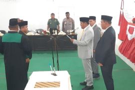 M. Yasin Harahap dilantik  jadi PAW anggota DPRD Palas