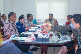 Pemkot Ambon dorong pekerja rentan terlindungi jaminan sosial lewat dana desa, begini penjelasannya