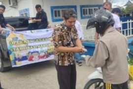 Pemprov Sulbar operasi pasar untuk stabilkan harga pangan