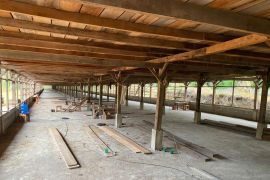 Dukung sektor bisnis peternakan, PLN suplai listrik untuk Archividea Farm Sijunjung