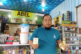 Juli Arman Sutejo kembangkan berbagai produk berbahan dasar serai