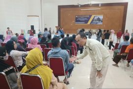 Pemkab Bangka Tengah salurkan bantuan BSPS tahap II