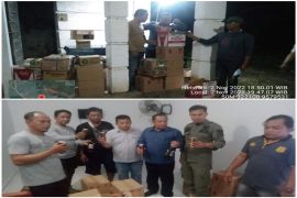 Satpol PP Tanah Bumbu sita ratusan botol miras